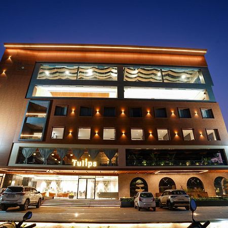 Hotel Tulips Grand ハイデラバード エクステリア 写真