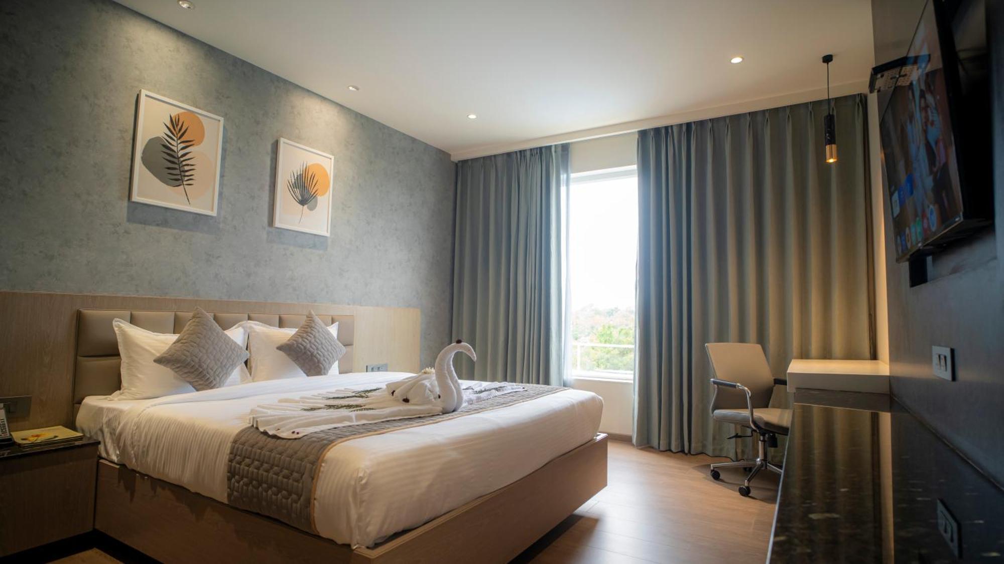 Hotel Tulips Grand ハイデラバード エクステリア 写真