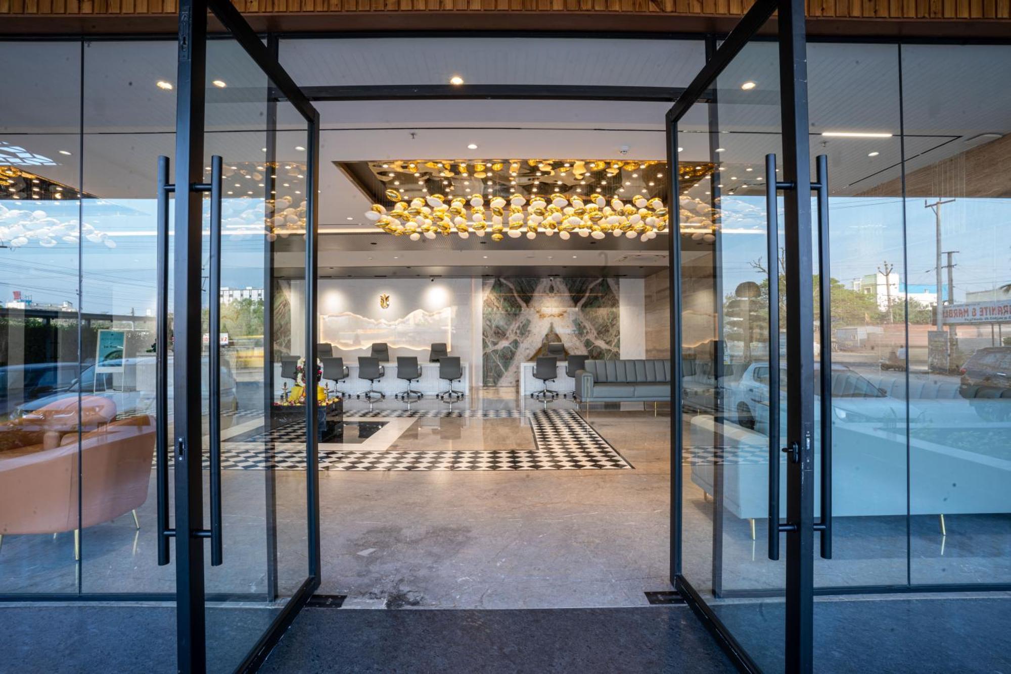 Hotel Tulips Grand ハイデラバード エクステリア 写真