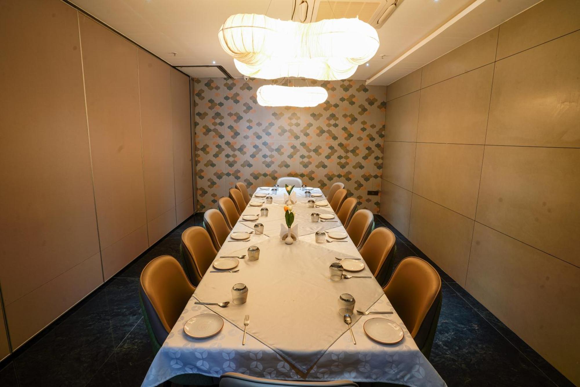 Hotel Tulips Grand ハイデラバード エクステリア 写真